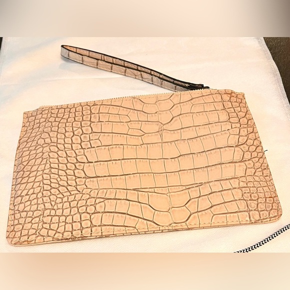 🆕 New Look Tan Wristlet NWOT - Picture 3 of 10